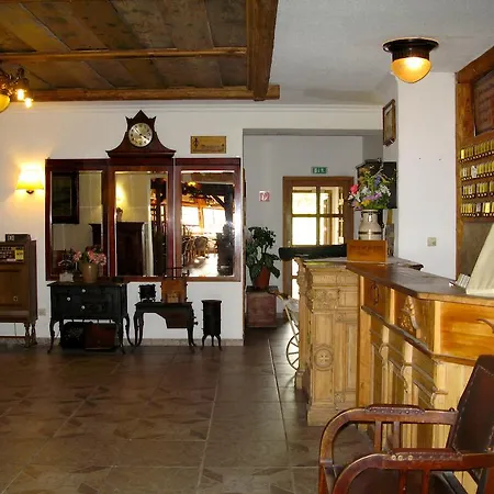 Hotel Landhotel Goldener Becher