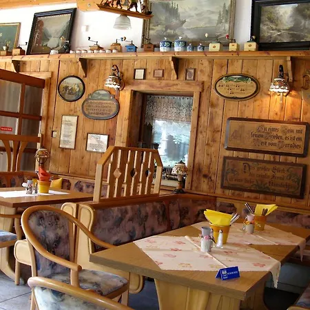 Hotel Landhotel Goldener Becher